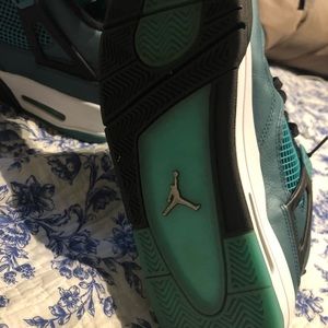 Teal retro 4s